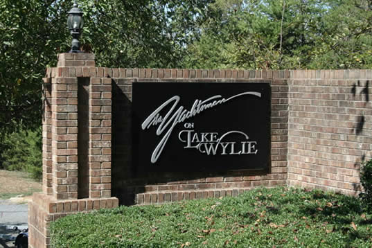 Lake Wylie community Queens Harbor in Charlotte NC waterfront real estate